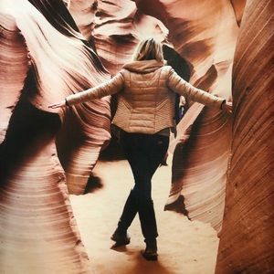 Slim puffer coat with high collar